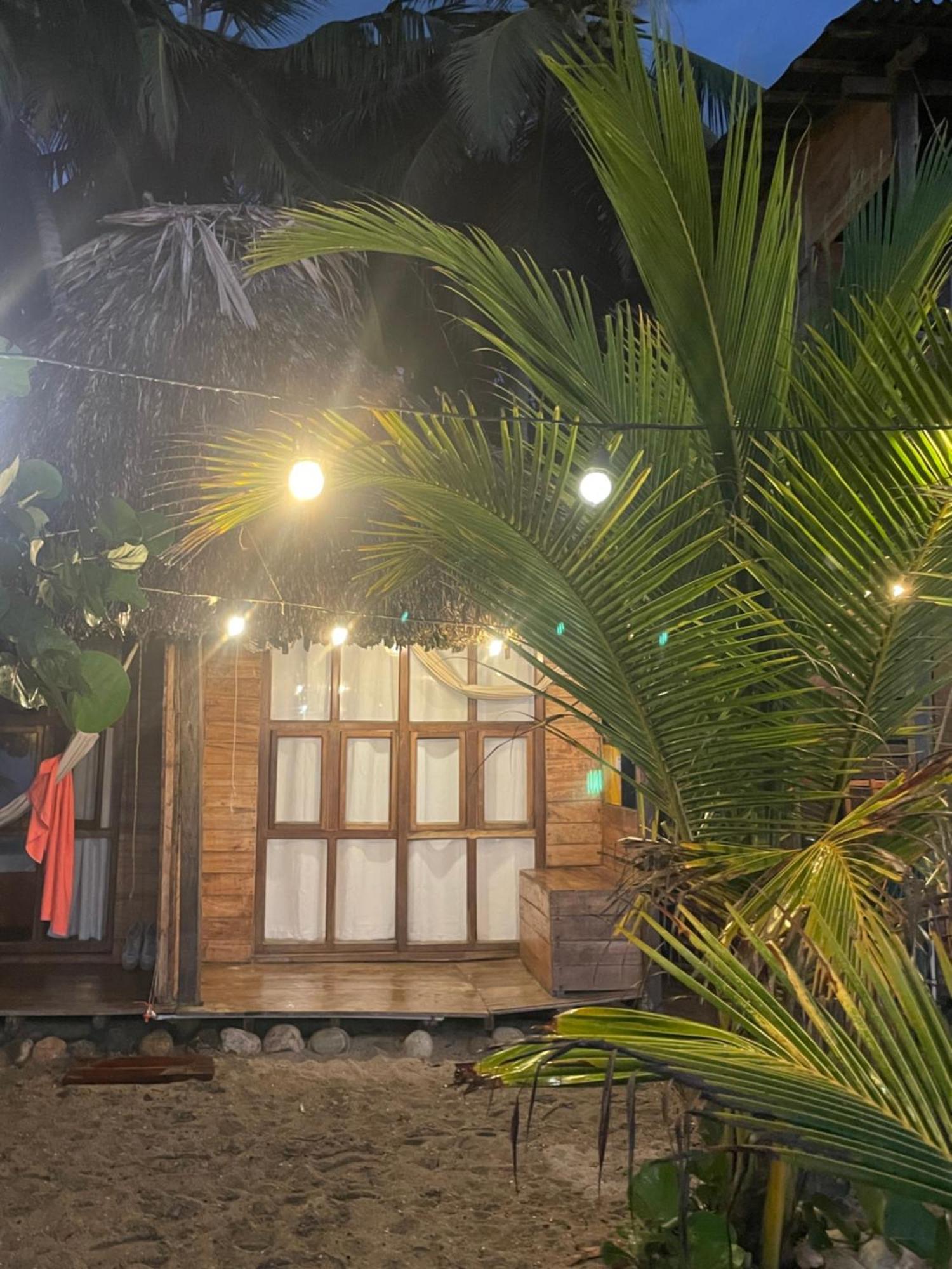 Chill And Surf Mendihuaca Hotel Guachaca Exterior photo