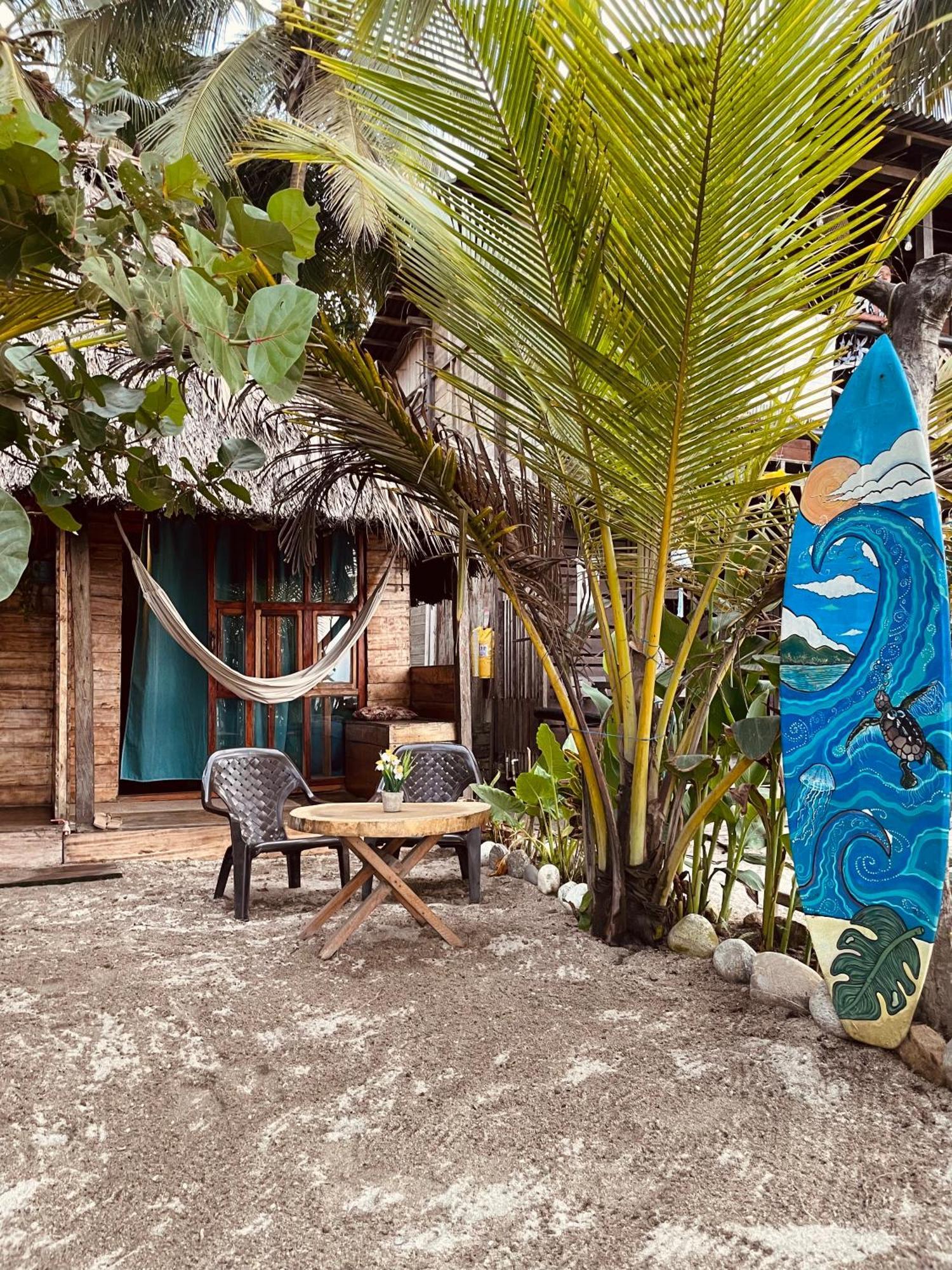 Chill And Surf Mendihuaca Hotel Guachaca Exterior photo