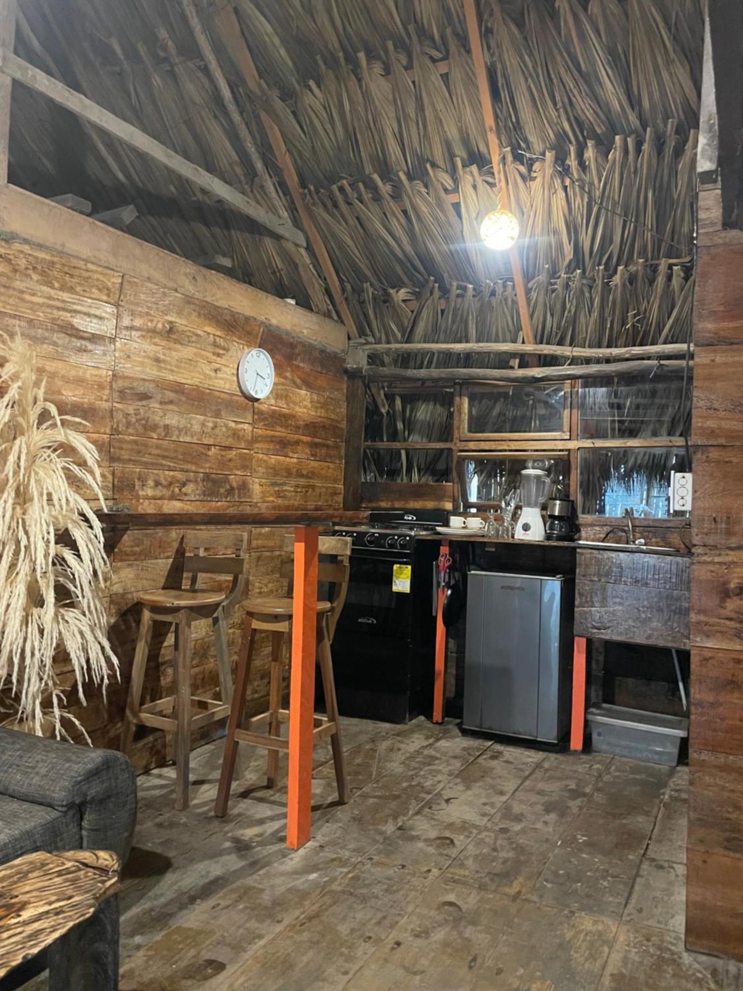 Chill And Surf Mendihuaca Hotel Guachaca Exterior photo